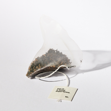 Load image into Gallery viewer, English Breakfast Holiday-Themed Tin | 15 Compostable Tea Sachets